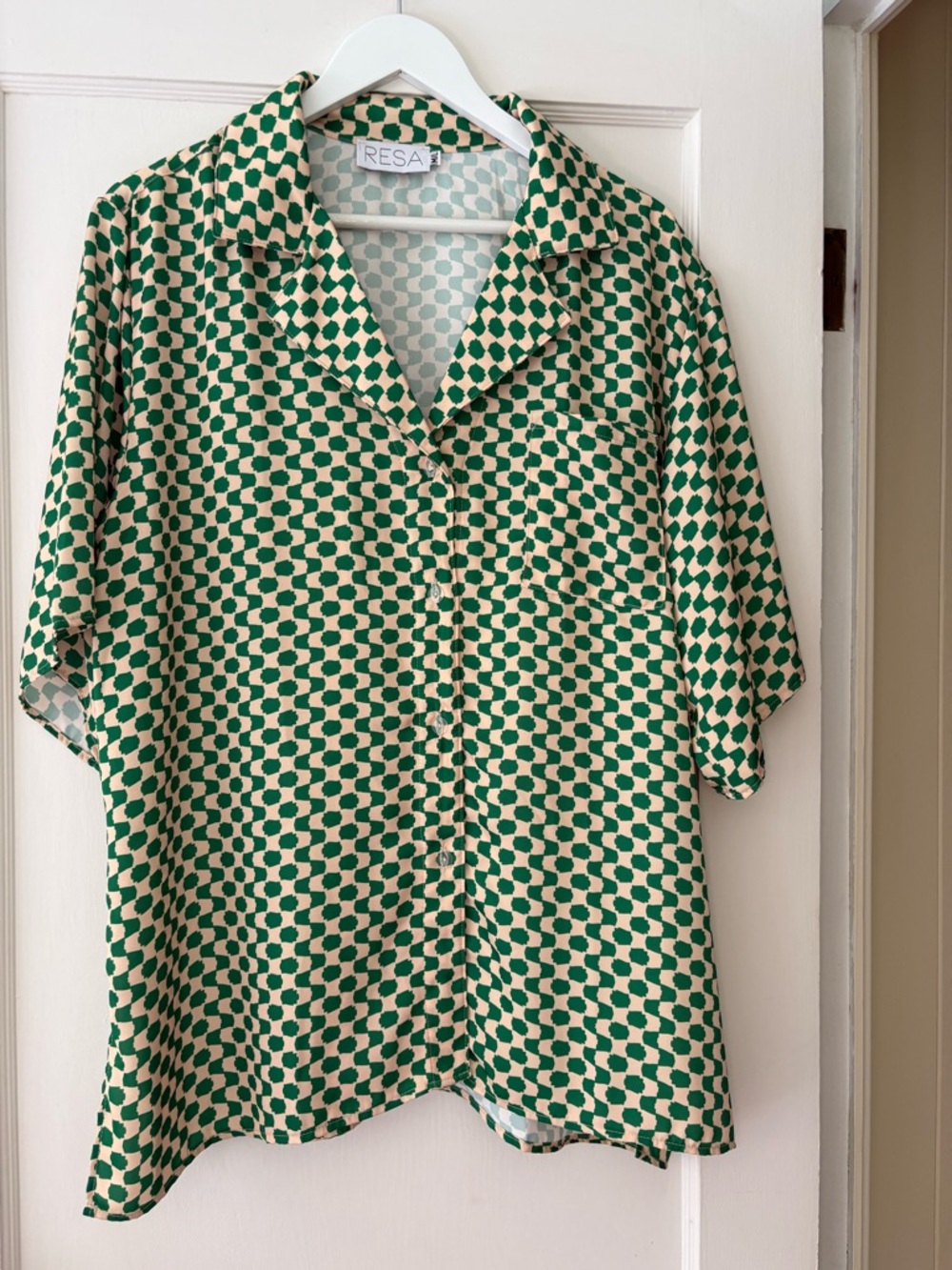 RESA Green & Cream Geometric Short-Sleeve Button-Down Shirt and matching Trouser